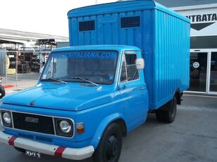 camião de transporte de gado FIAT 616 N3/4