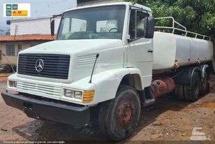 camião de transporte de combustivel Mercedes-Benz L-2325 3-Eixos 2p