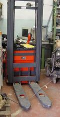 stacker LINDE L10