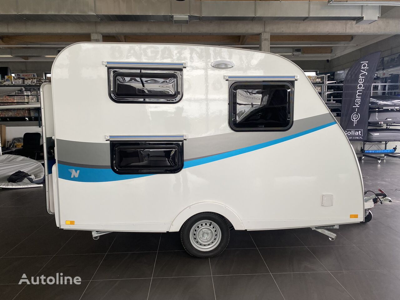 Reboque de caravana Niewiad w NEW SPORT 4 person 750kg caravan